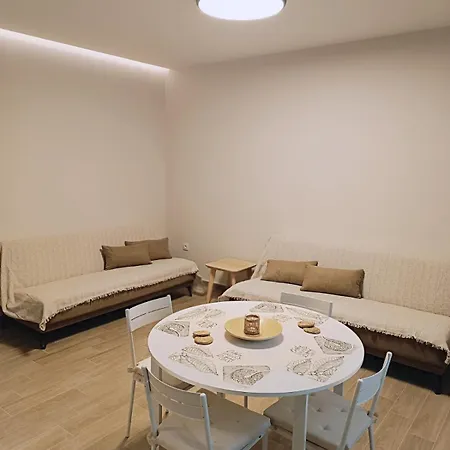 Casa vacanze Meteora Earth άνετη με θέα στα μετέωρα στην παλιά πόλη